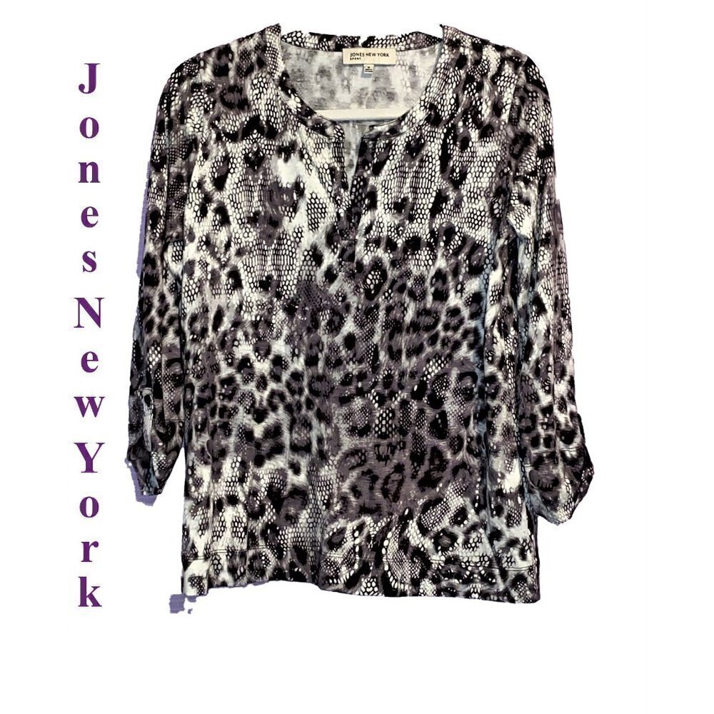 Daily 3 for $25 NWOT Jones New York Long Sleeve Leopard Tee